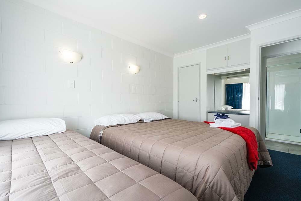 Pukekohe Motel Esterno foto